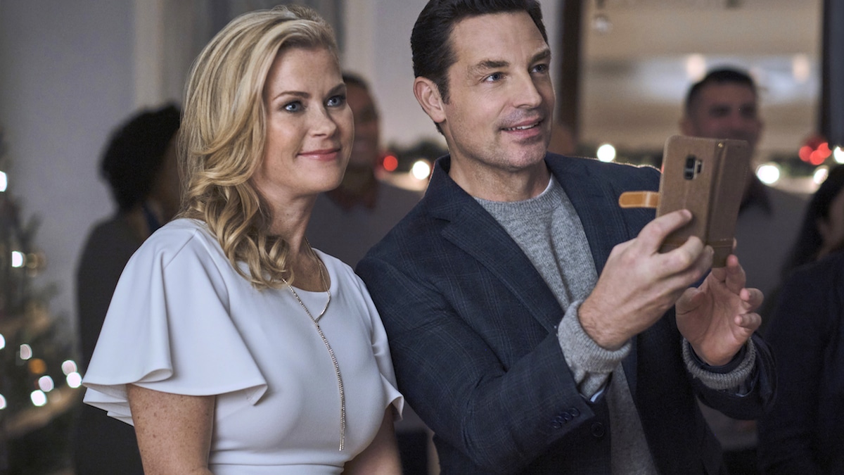 Brennan Elliott latest celebrity to sign a deal with Hallmark Channel