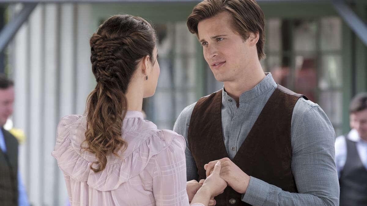 Aren Buchholz in Hallmark Channel's When Calls the Heart.