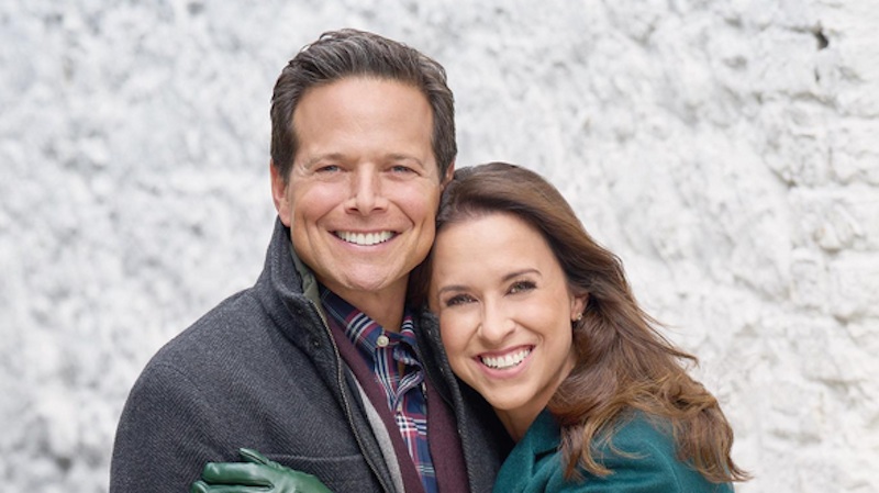 Lacey Chabert and Scott Wolf reunite in new Christmas movie