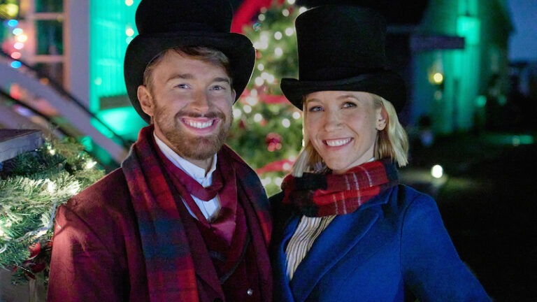 Jessy Schram and Chandler Massey find love at Mystic Aquarium in new Christmas movie on Hallmark