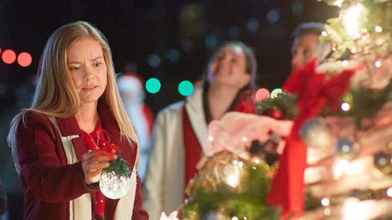 Best friends find romance and Christmas magic in new Hallmark movie
