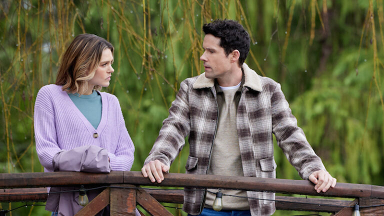 Virgin River star Benjamin Hollingsworth plays a pastor who helps a woman rediscover her faith in new Hallmark romance