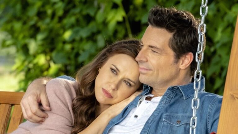 Beloved Hallmark couple Lacey Chabert and Brennan Elliott to reunite in new movie
