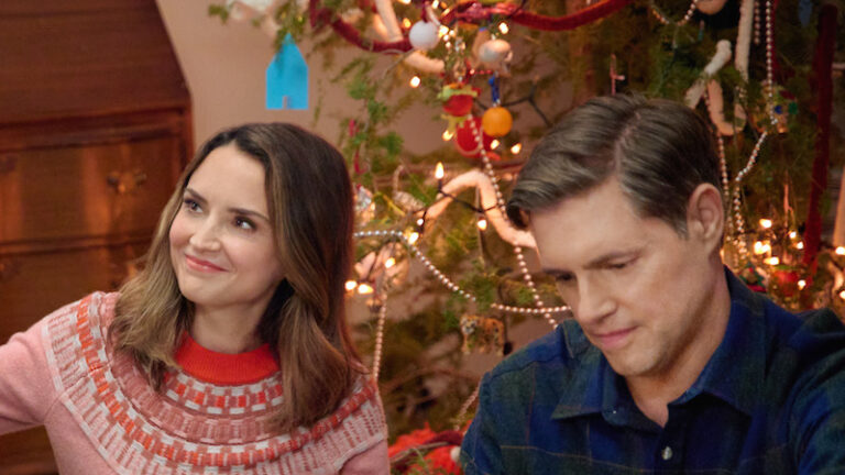 Rachael Leigh Cook and Sam Page race to save the holidays in Rescuing Christmas